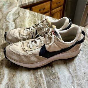 Nike Beige and Black Sneakers